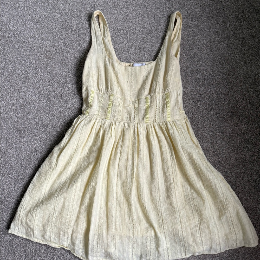 Princess Polly Light Yellow Dress